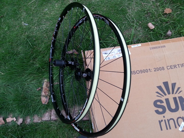 SunRingle Blackflag comp bicicleta de montaña conjunto de ruedas sin tubo mtb ruedas de bicicleta conjunto de ruedas 3