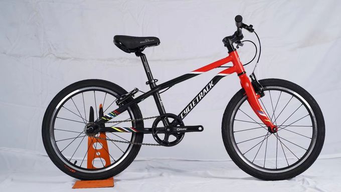 Ligero 16er Aluminio Niños Bicicleta de montaña V Freno Negro/amarillo 2