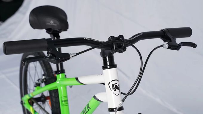 Bicicleta 20er Junior con marco de aluminio, freno en V y 7.5 kg de peso 5
