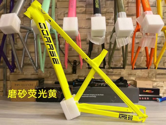 China mayorista 26x2.50 Aluminio 4x/Dirt salto Bicicleta marco Hardtail Am 6