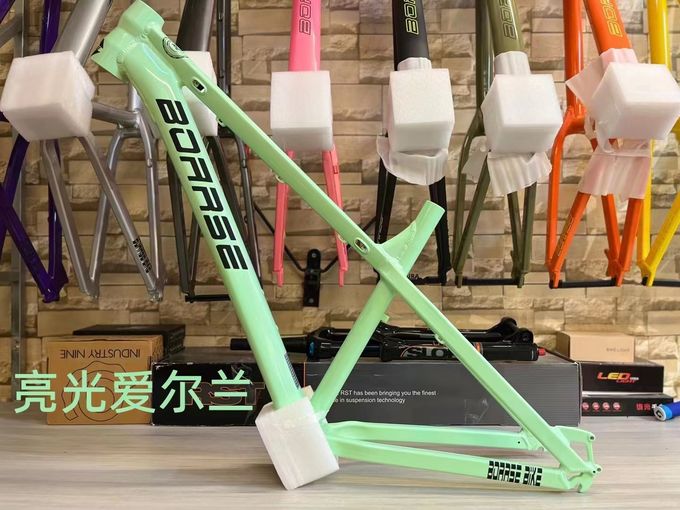 China mayorista 26x2.50 Aluminio 4x/Dirt salto Bicicleta marco Hardtail Am 4