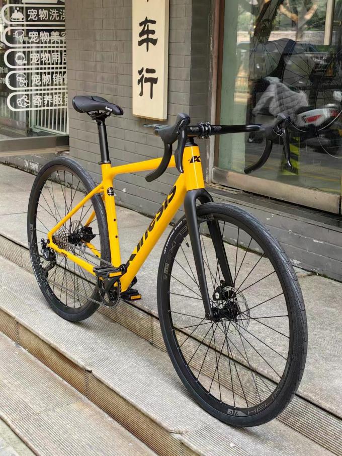 Enrutamiento de cable interno Marco de bicicleta de grava ligero para bicicleta de carretera de disco 10