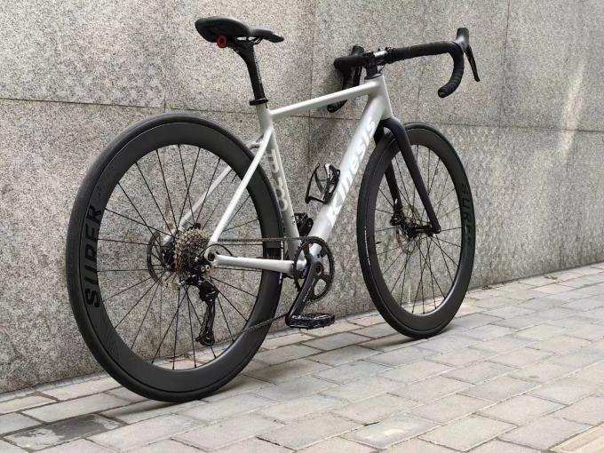 Cuadro de bicicleta de carretera de aleación de aluminio montado en disco plano Cuadro de bicicleta de carretera Cuadro de cable interno Enrutamiento 10
